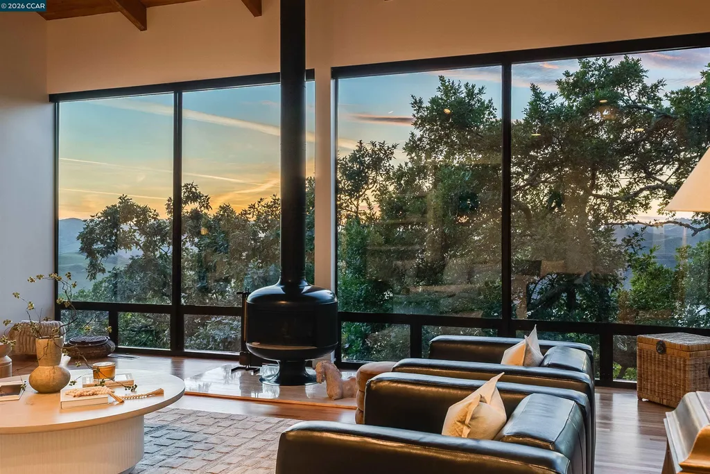 240 Tappan Lane Orinda CA 94563