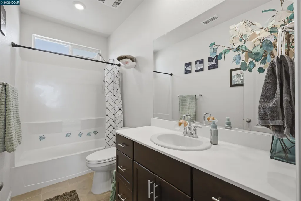 1655 Apricot Court Dixon CA 95620