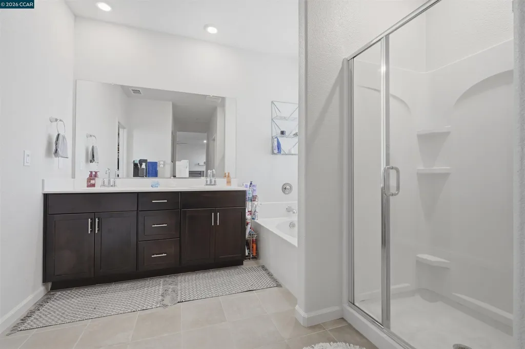 1655 Apricot Court Dixon CA 95620