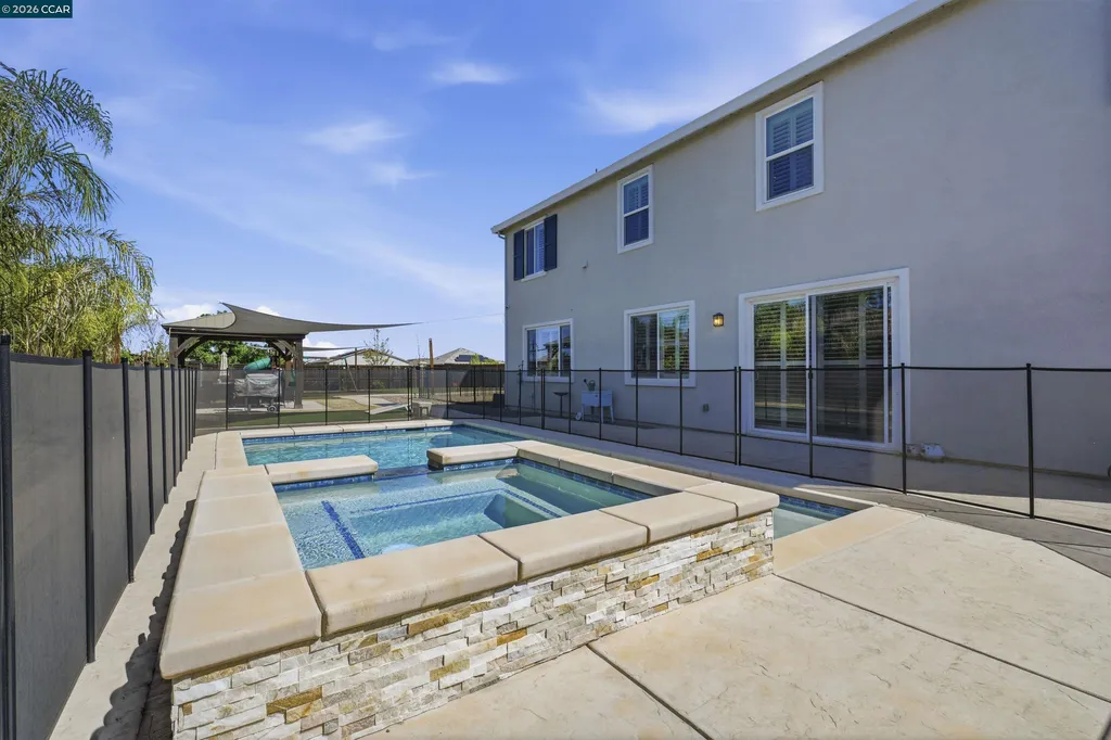 1655 Apricot Court Dixon CA 95620