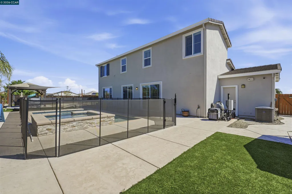 1655 Apricot Court Dixon CA 95620
