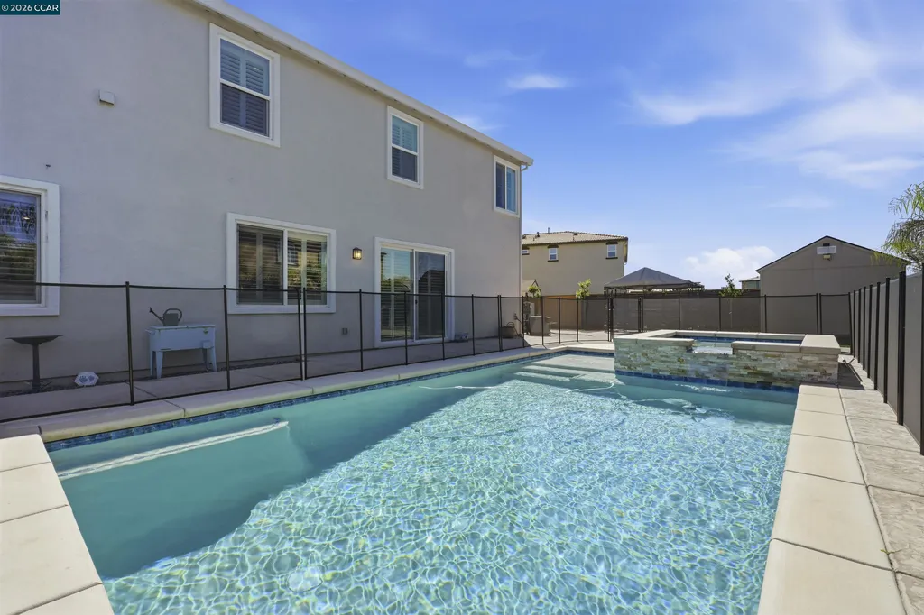 1655 Apricot Court Dixon CA 95620