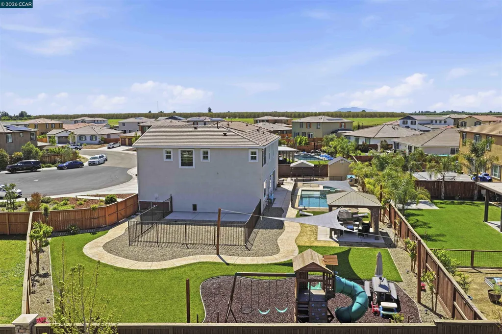 1655 Apricot Court Dixon CA 95620