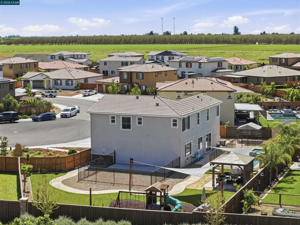 1655 Apricot Court Dixon CA 95620
