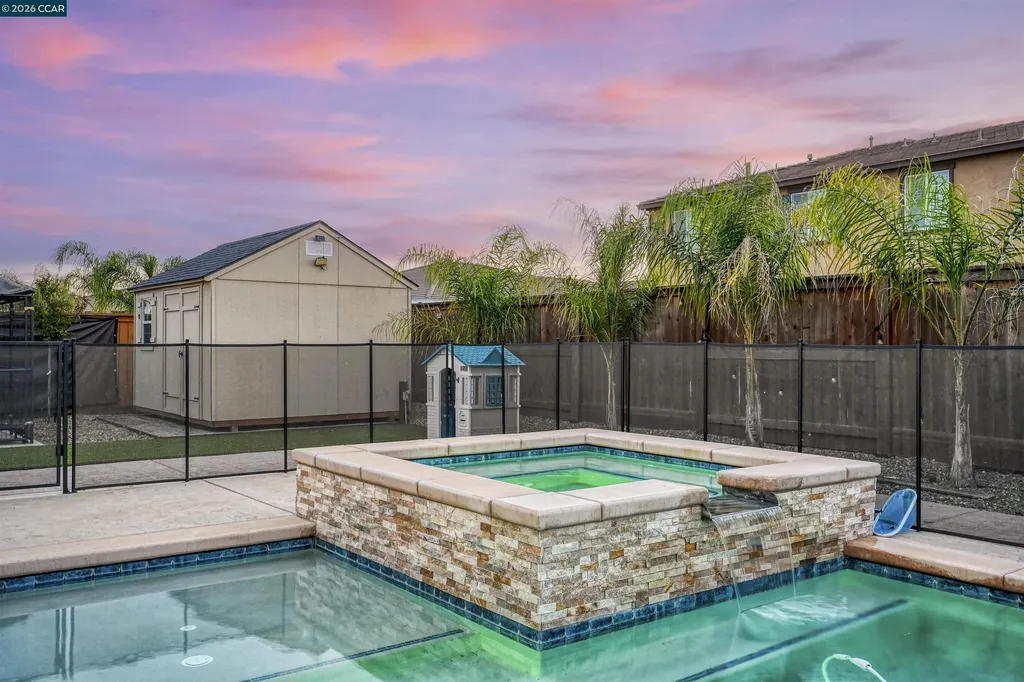 1655 Apricot Court Dixon CA 95620