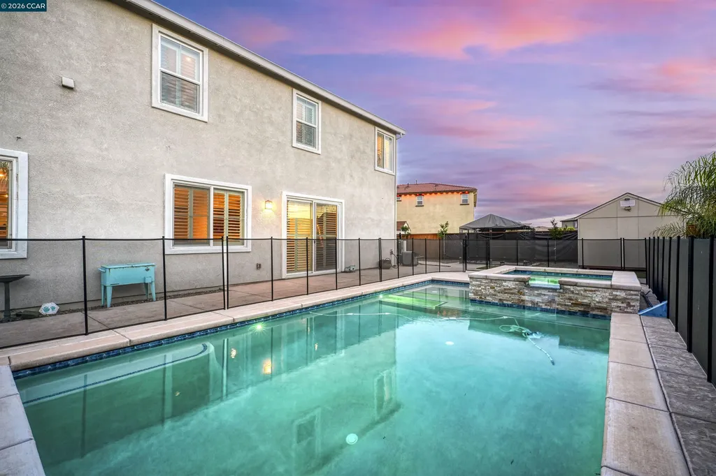 1655 Apricot Court Dixon CA 95620