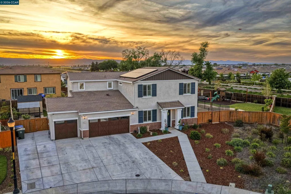 1655 Apricot Court Dixon CA 95620