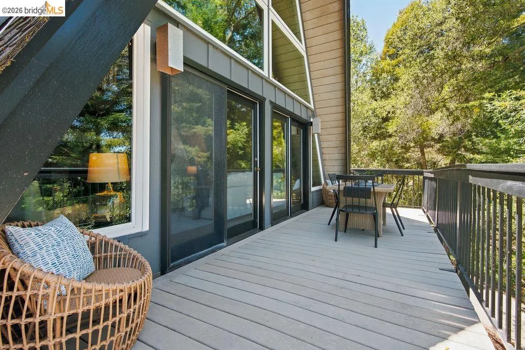 26 Fern Way Orinda CA 94563