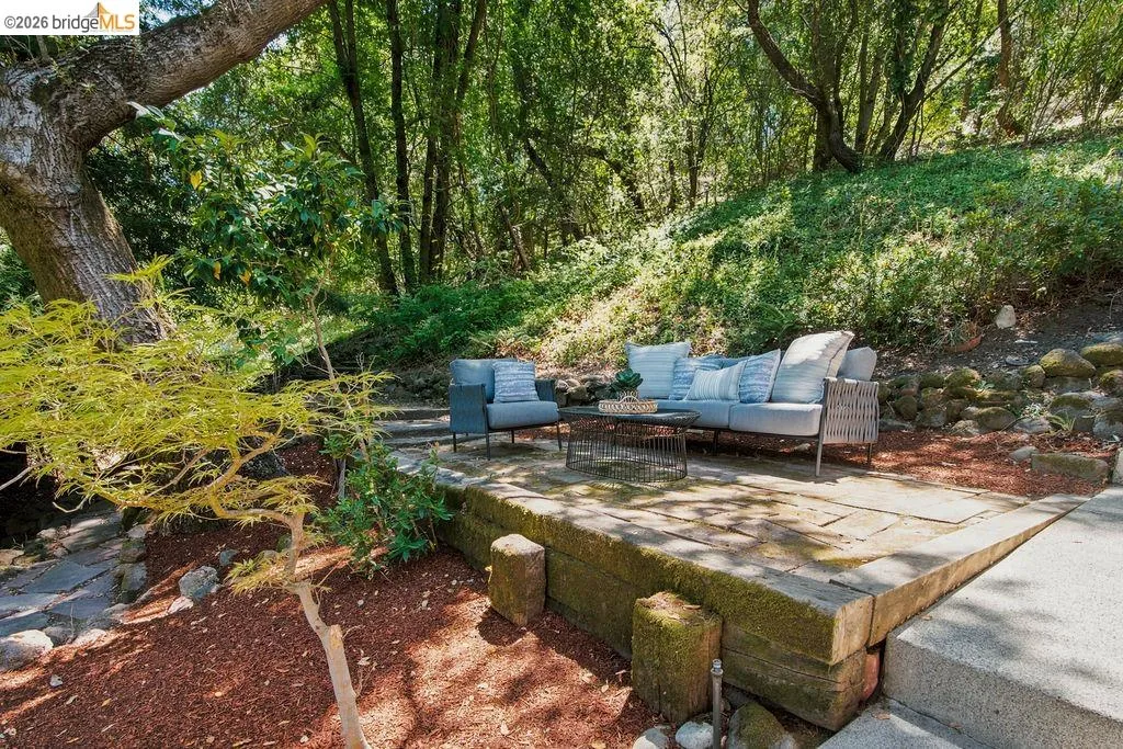 26 Fern Way Orinda CA 94563