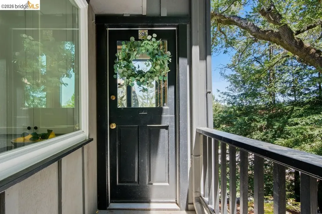 26 Fern Way Orinda CA 94563