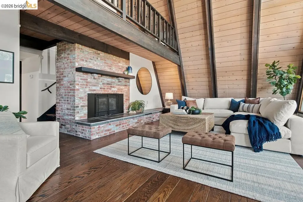 26 Fern Way Orinda CA 94563