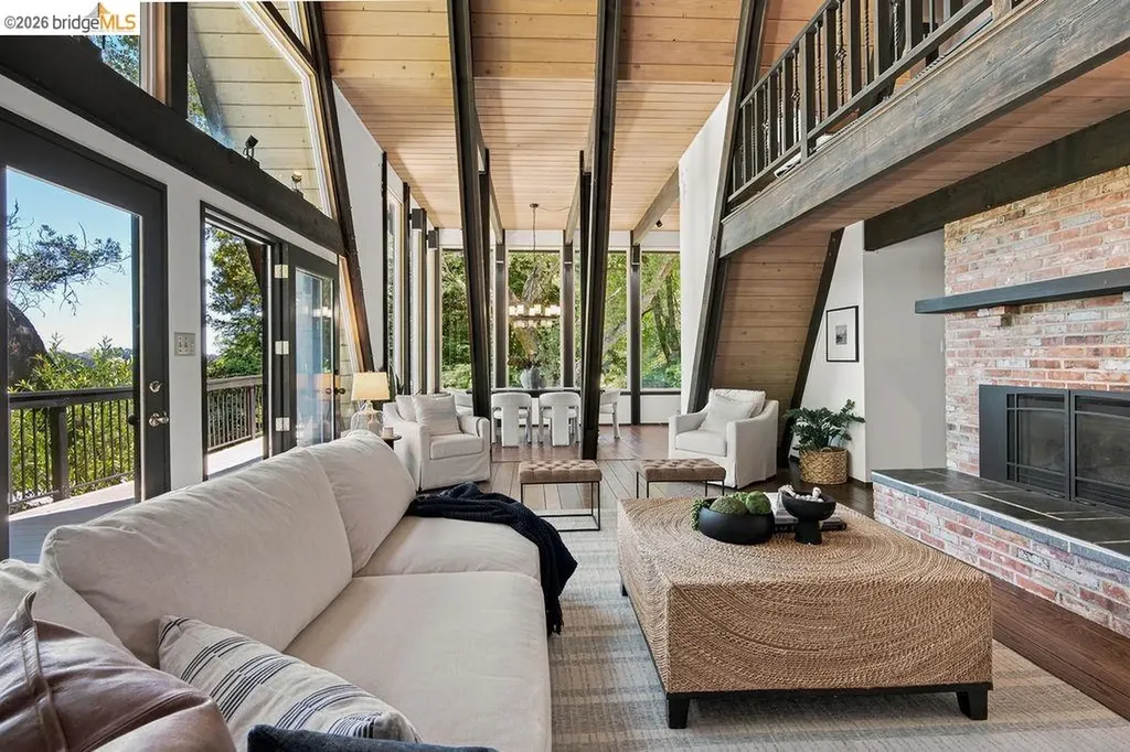 26 Fern Way Orinda CA 94563