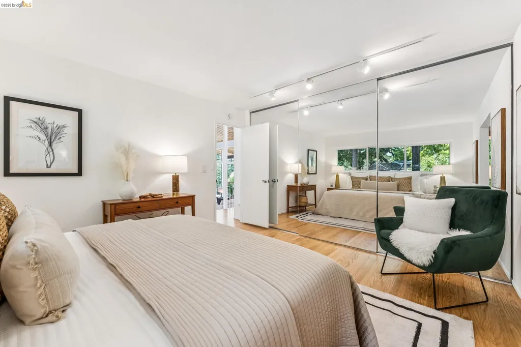 6645 Heather Ridge Way Oakland CA 94611