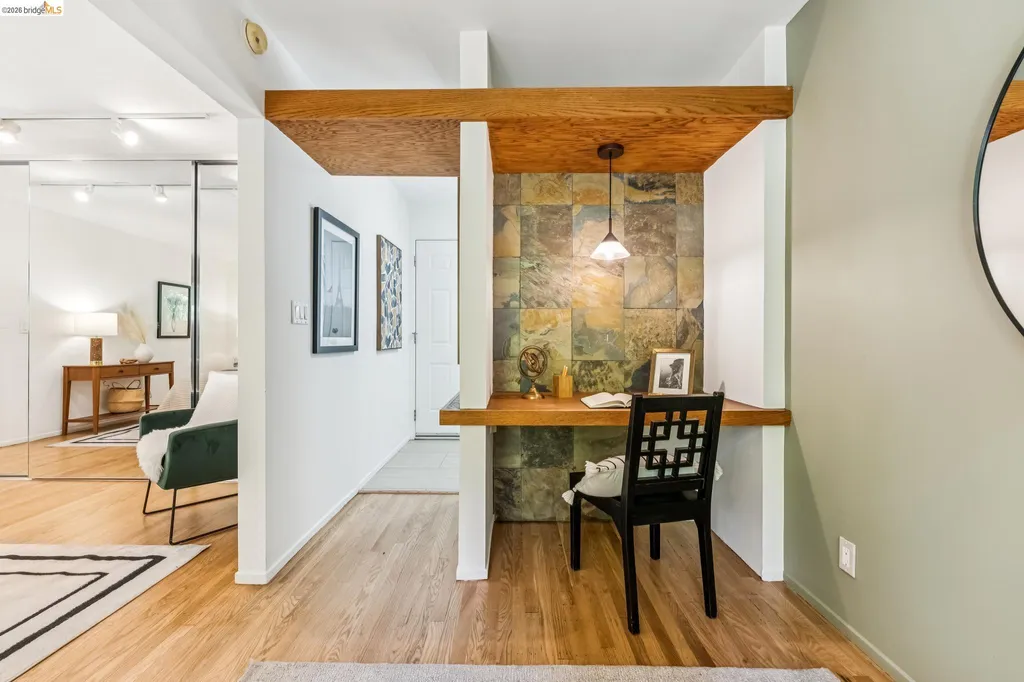 6645 Heather Ridge Way Oakland CA 94611