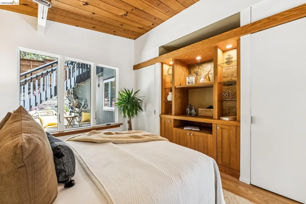 6645 Heather Ridge Way Oakland CA 94611