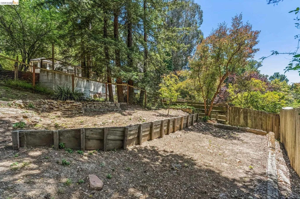 6645 Heather Ridge Way Oakland CA 94611