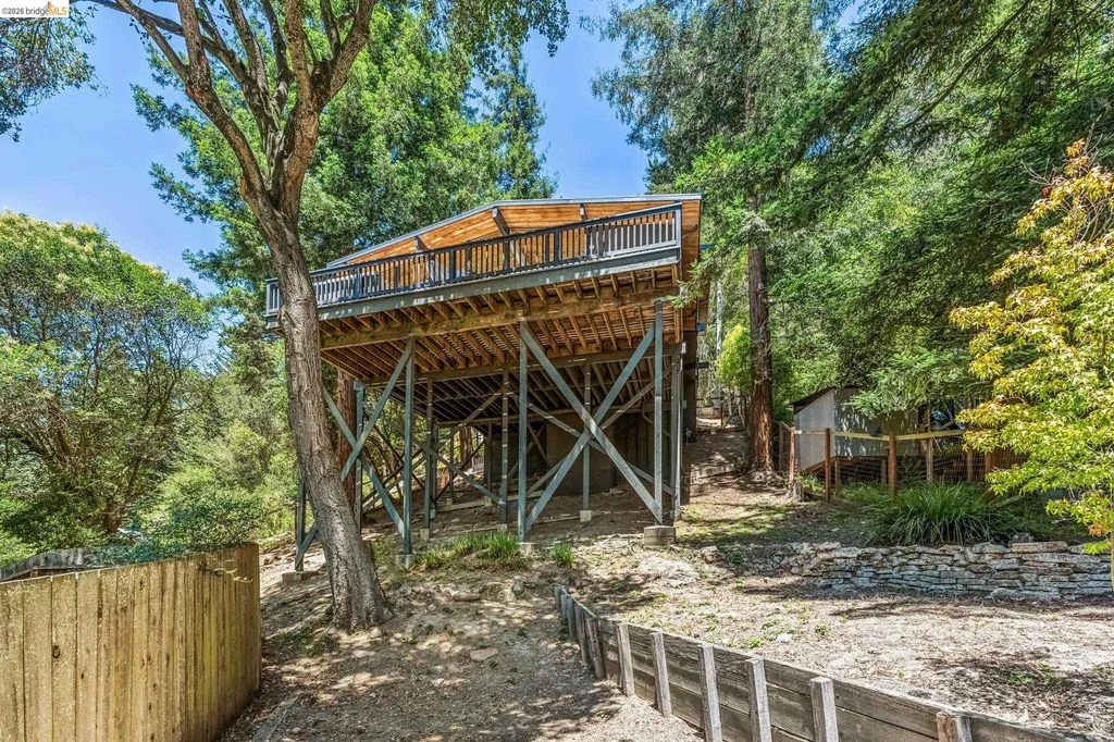 6645 Heather Ridge Way Oakland CA 94611