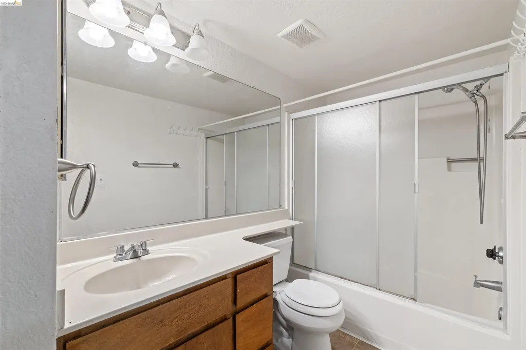 1151 Chadwick Circle Bay Point CA 94565