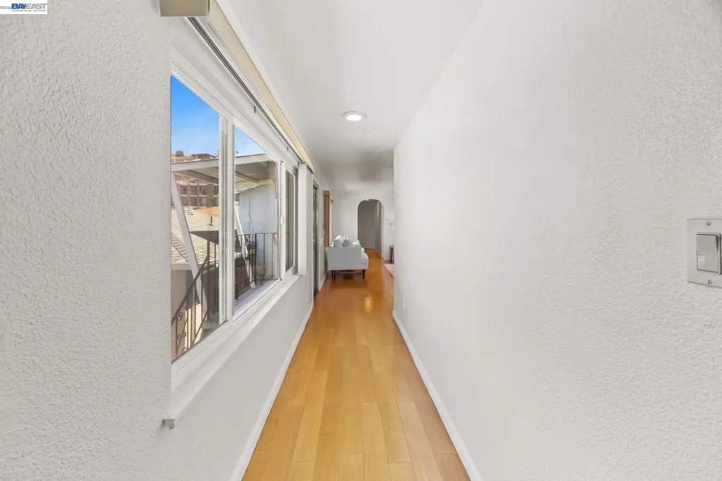 2000 Miramar Avenue Castro Valley CA 94578