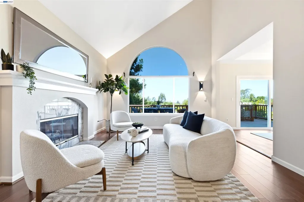 23661 Glenbrook Lane Hayward CA 94541