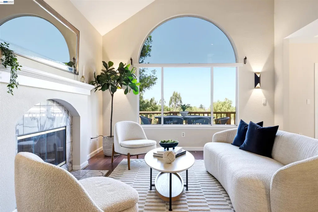 23661 Glenbrook Lane Hayward CA 94541
