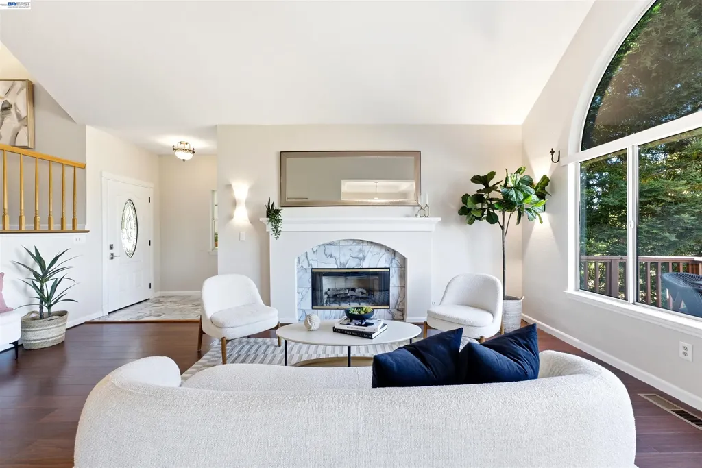 23661 Glenbrook Lane Hayward CA 94541