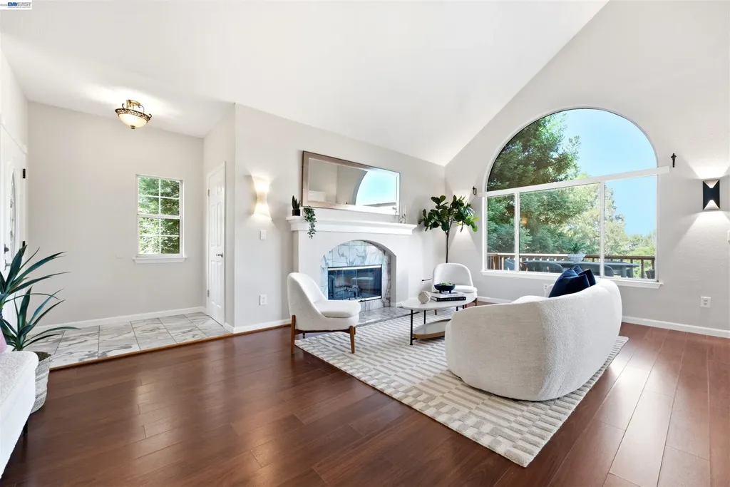 23661 Glenbrook Lane Hayward CA 94541