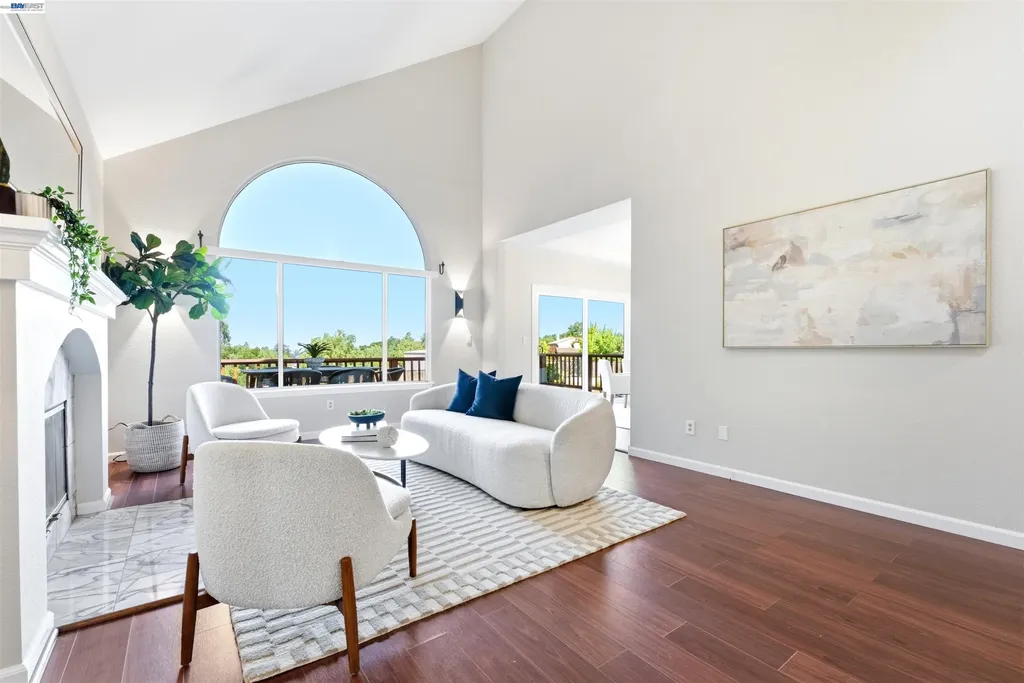 23661 Glenbrook Lane Hayward CA 94541