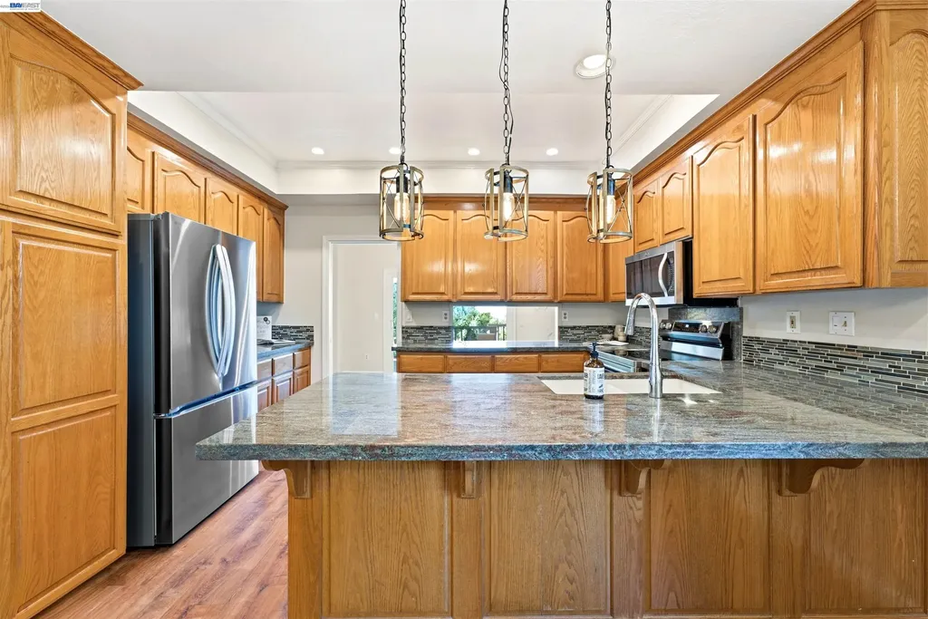 23661 Glenbrook Lane Hayward CA 94541