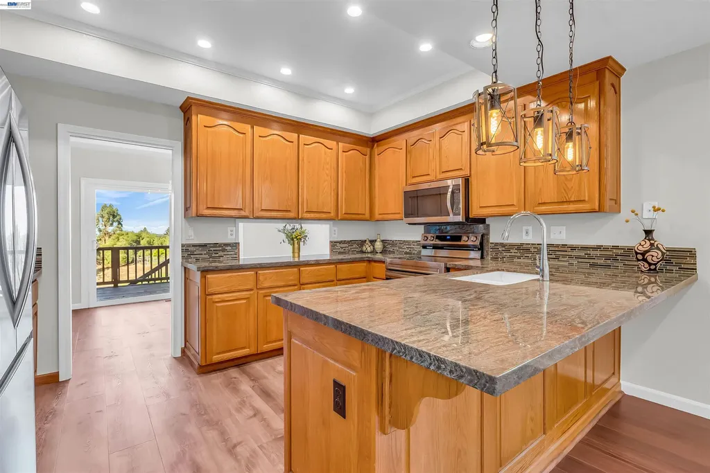 23661 Glenbrook Lane Hayward CA 94541