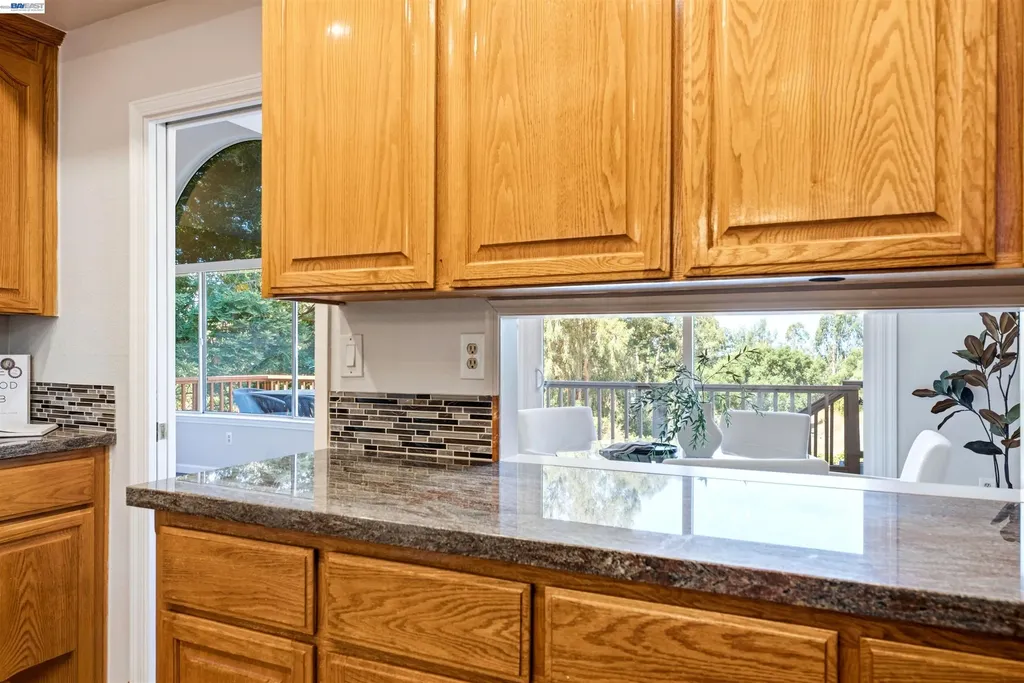 23661 Glenbrook Lane Hayward CA 94541