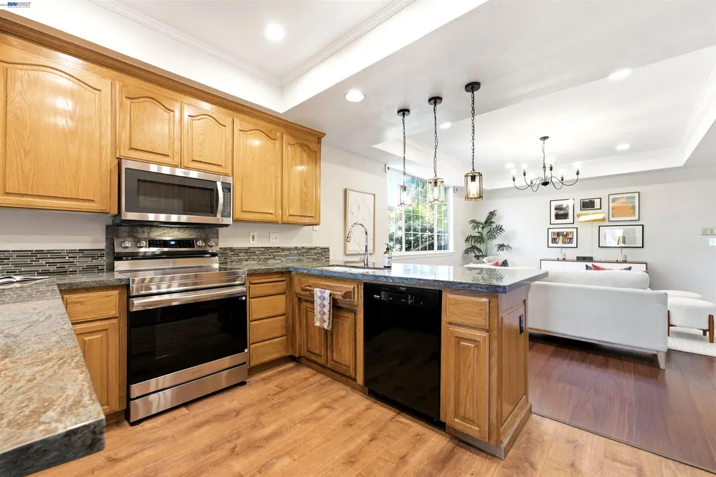 23661 Glenbrook Lane Hayward CA 94541