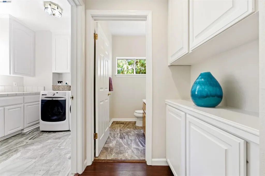 23661 Glenbrook Lane Hayward CA 94541