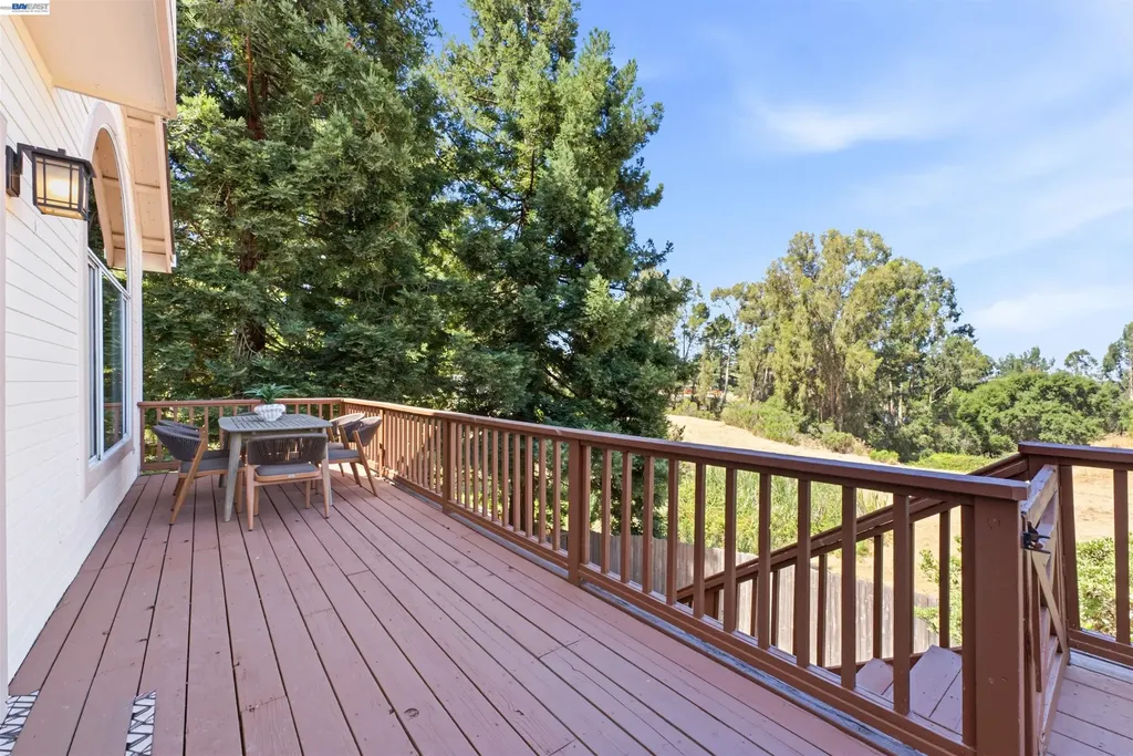 23661 Glenbrook Lane Hayward CA 94541
