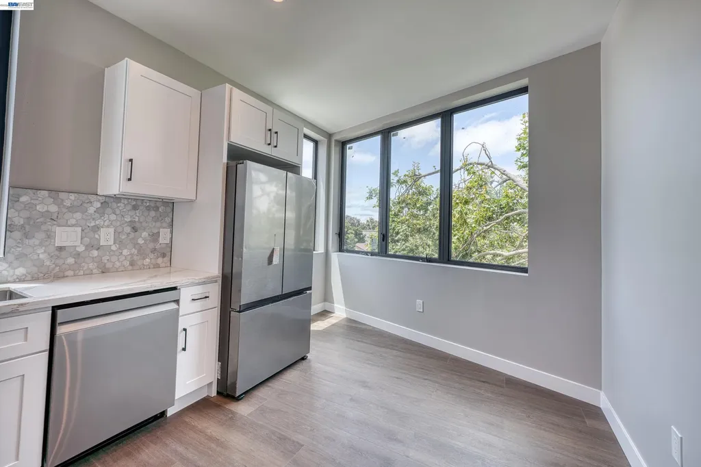 4202 Telegraph Avenue Oakland CA 94609