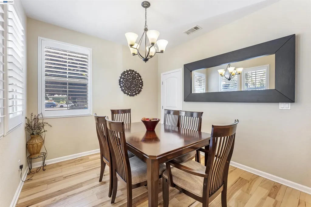 22647 Myrtle Circle Hayward CA 94541