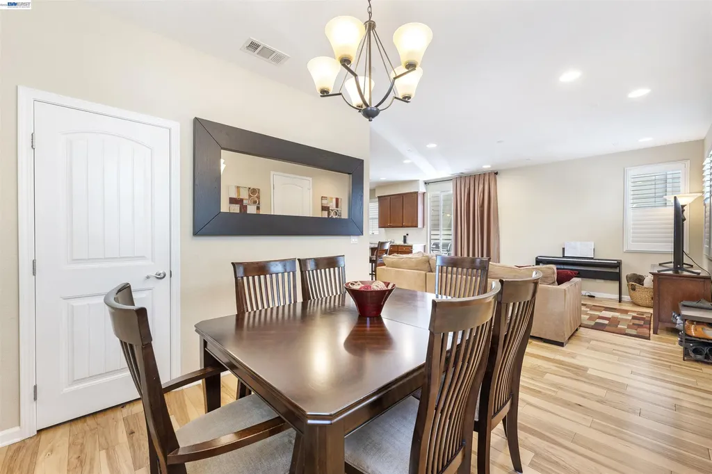 22647 Myrtle Circle Hayward CA 94541