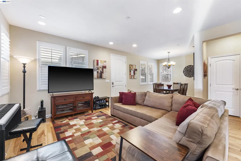 22647 Myrtle Circle Hayward CA 94541