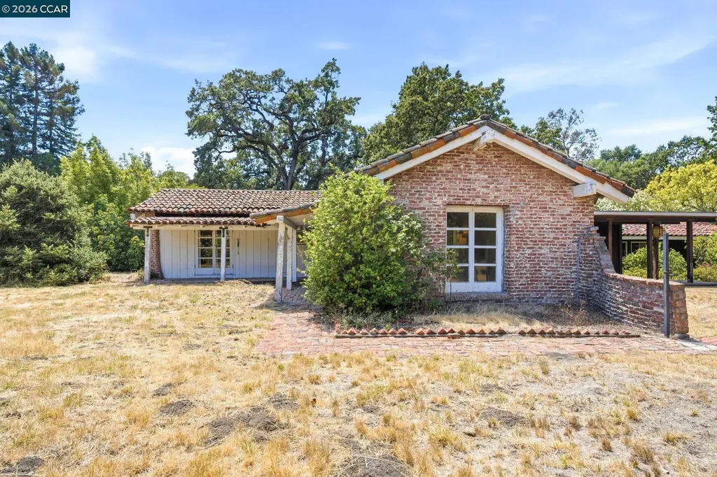 2339 Tice Valley Boulevard Walnut Creek CA 94595