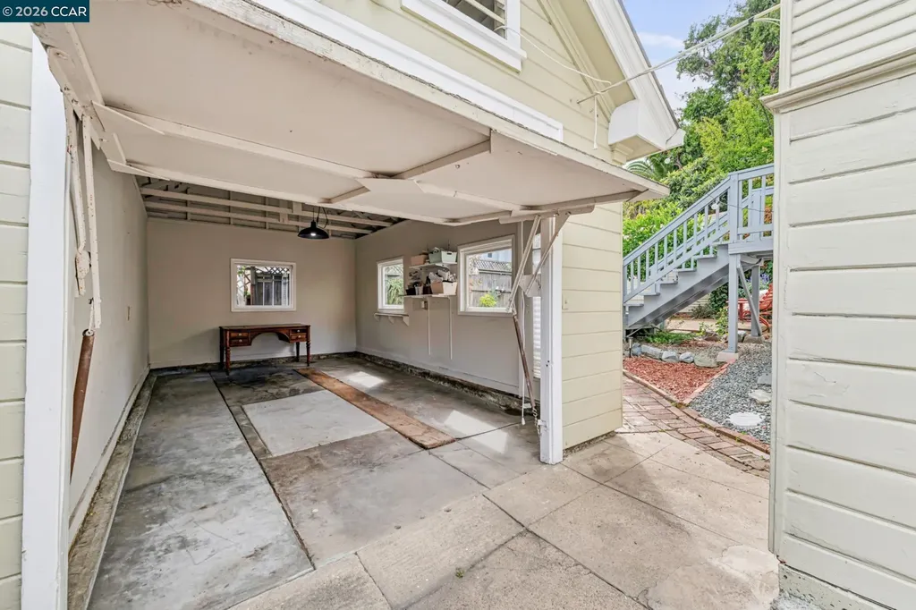 3277 School Street Oakland CA 94602