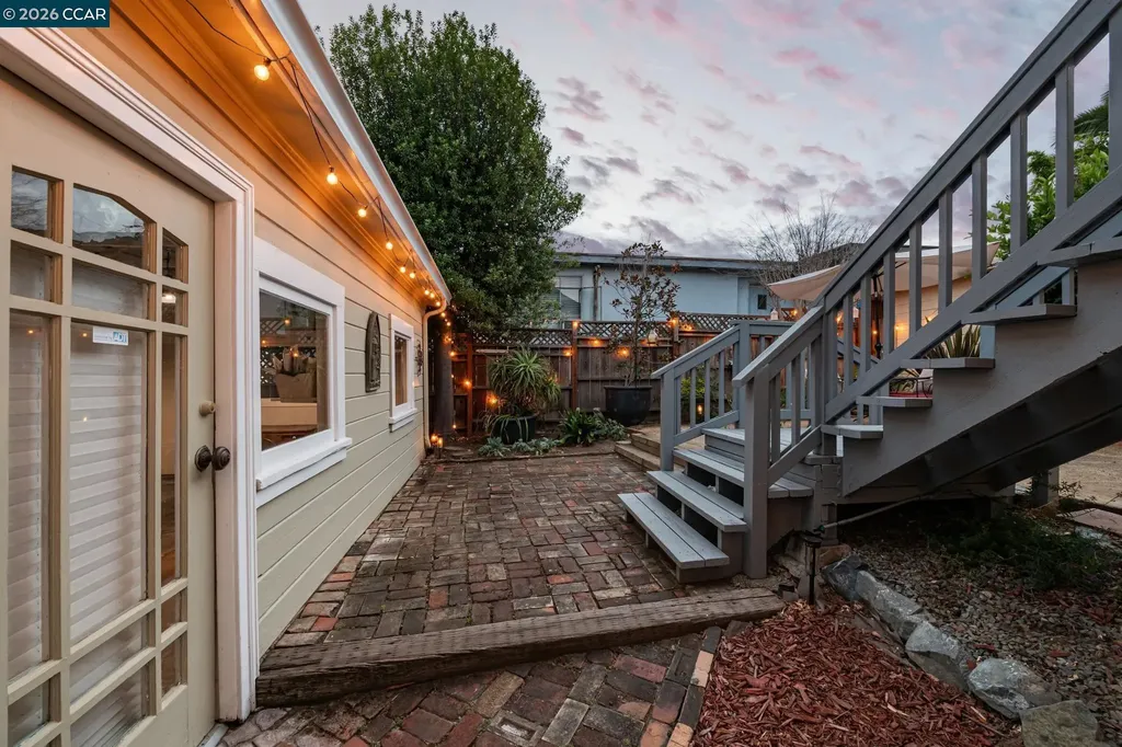 3277 School Street Oakland CA 94602
