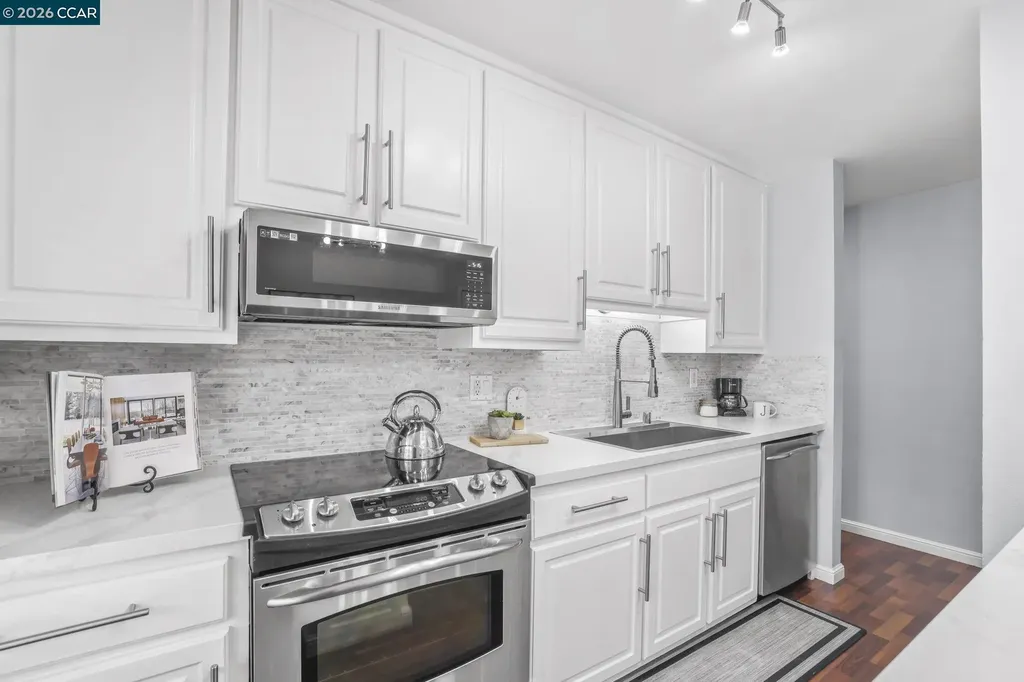 2560 Walnut Boulevard Walnut Creek CA 94596