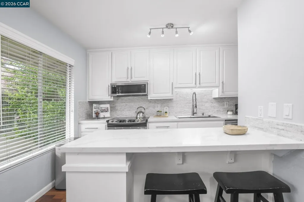 2560 Walnut Boulevard Walnut Creek CA 94596