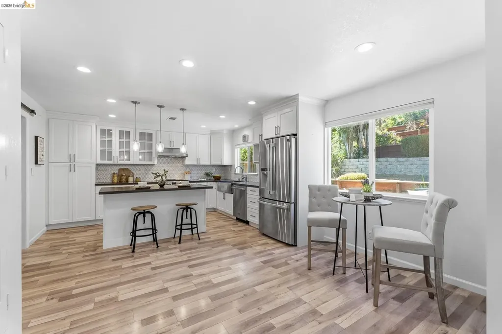 2239 Southwest Court Martinez CA 94553