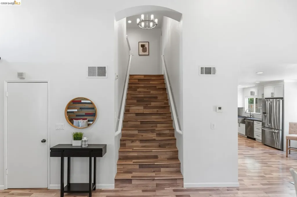 2239 Southwest Court Martinez CA 94553