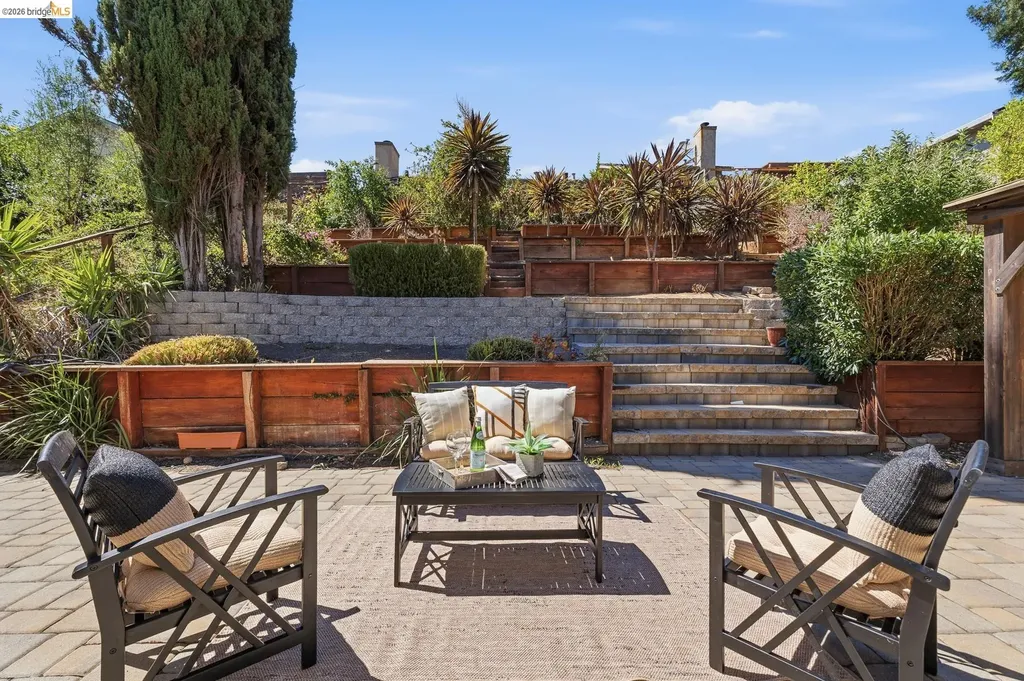 2239 Southwest Court Martinez CA 94553