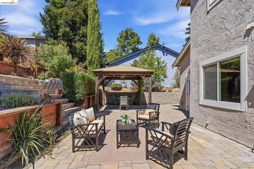 2239 Southwest Court Martinez CA 94553