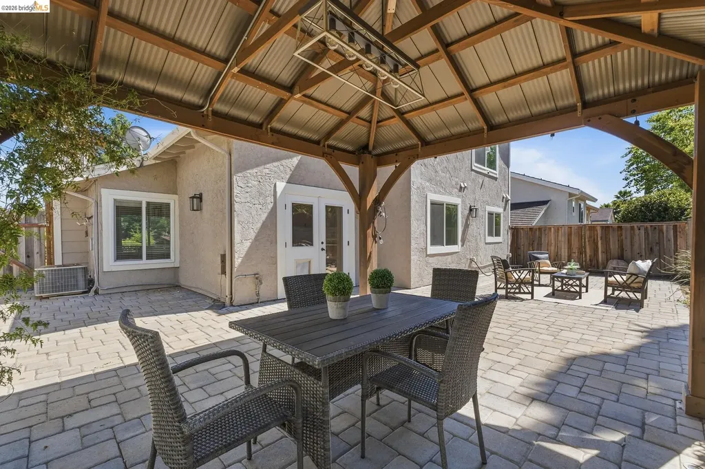 2239 Southwest Court Martinez CA 94553