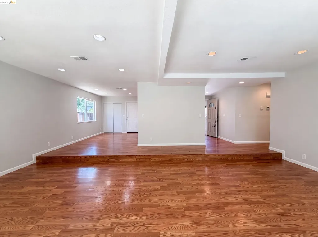1496 Soccer Court Concord CA 94518