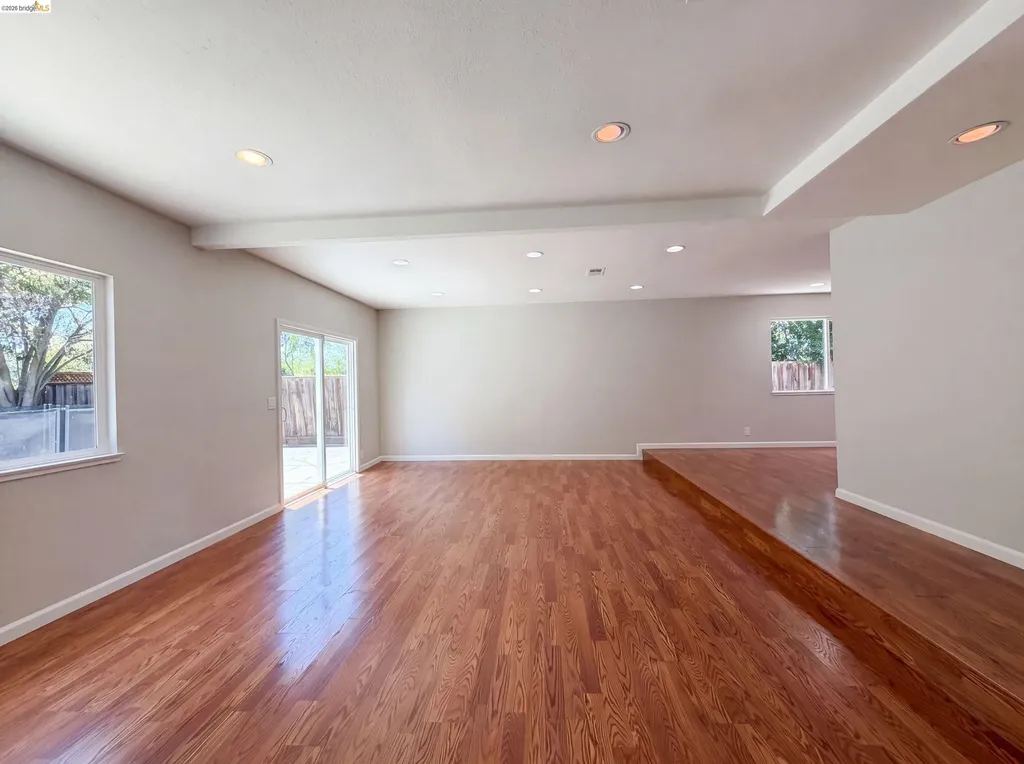 1496 Soccer Court Concord CA 94518
